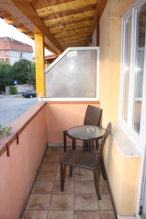 Hotel Vila Veneto Timisoara Exterior photo